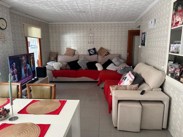 4 bedroom Flat for sale in L'Olleria - € 95,000 (Ref: 10155799)