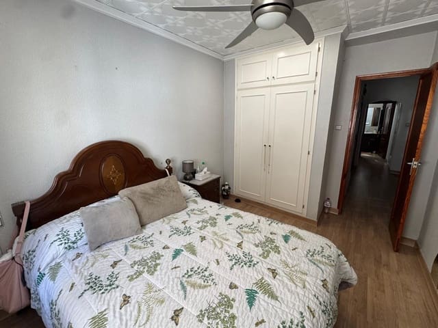 4 bedroom Flat for sale in L'Olleria - € 95,000 (Ref: 10155799)