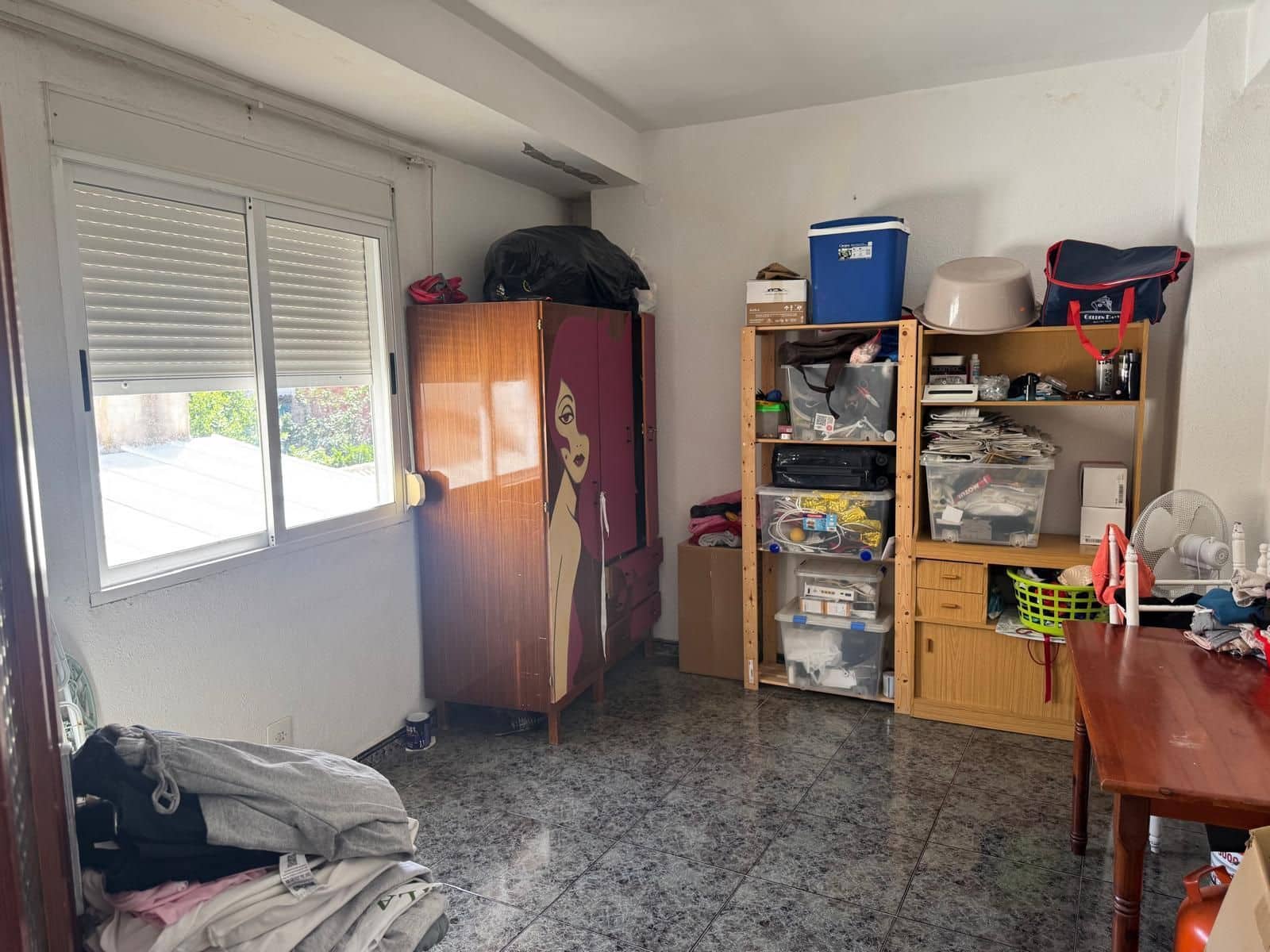 4 bedroom Flat for sale in L'Olleria - € 95,000 (Ref: 10155799)