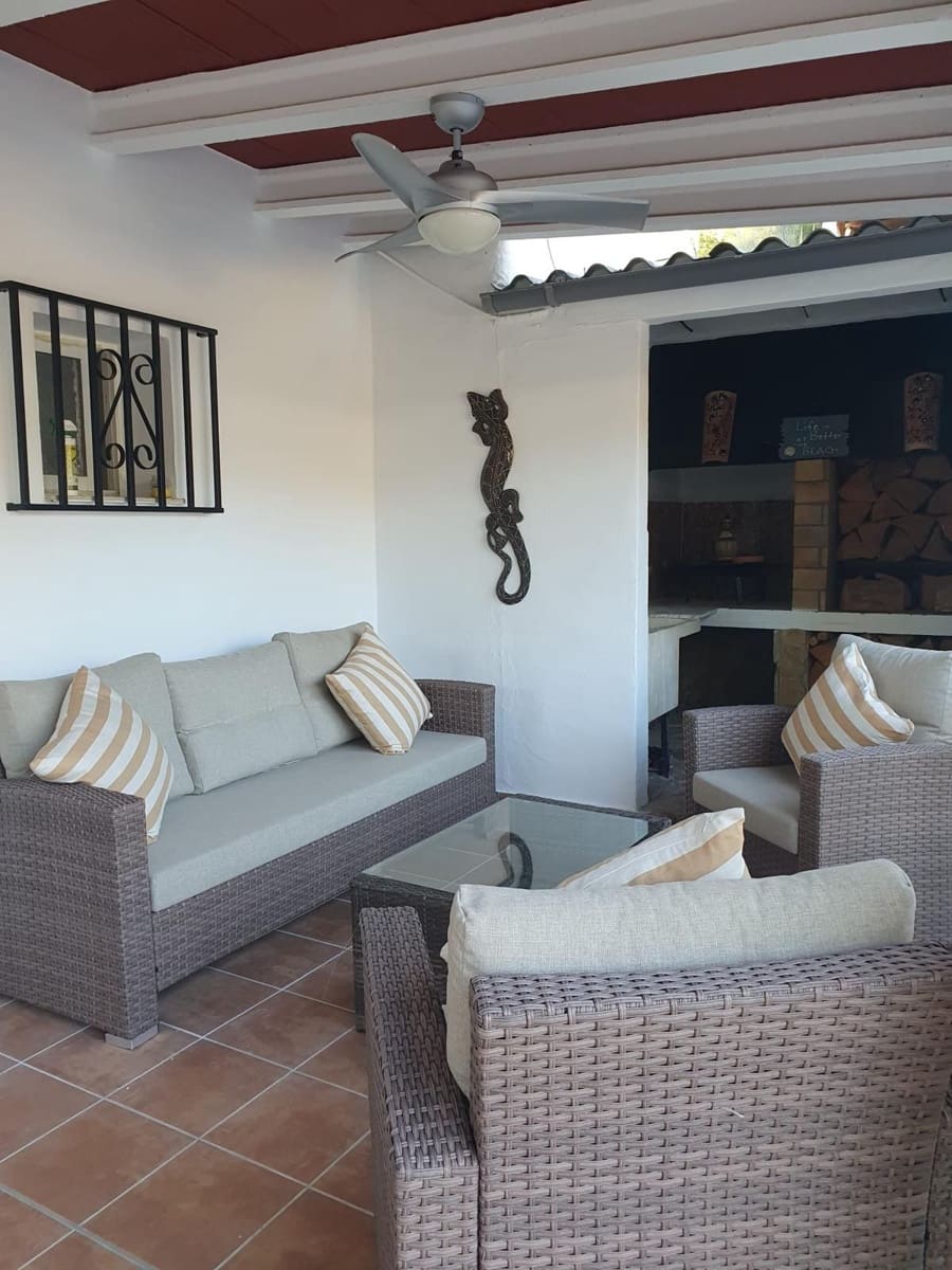 3 bedroom Villa for sale in Xativa with garage - € 275,000 (Ref: 10155802)