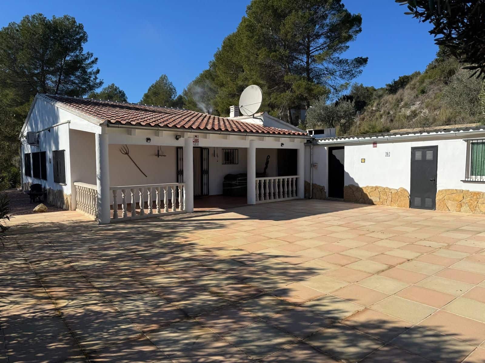 3 bedroom Villa for sale in Xativa with garage - € 275,000 (Ref: 10155802)