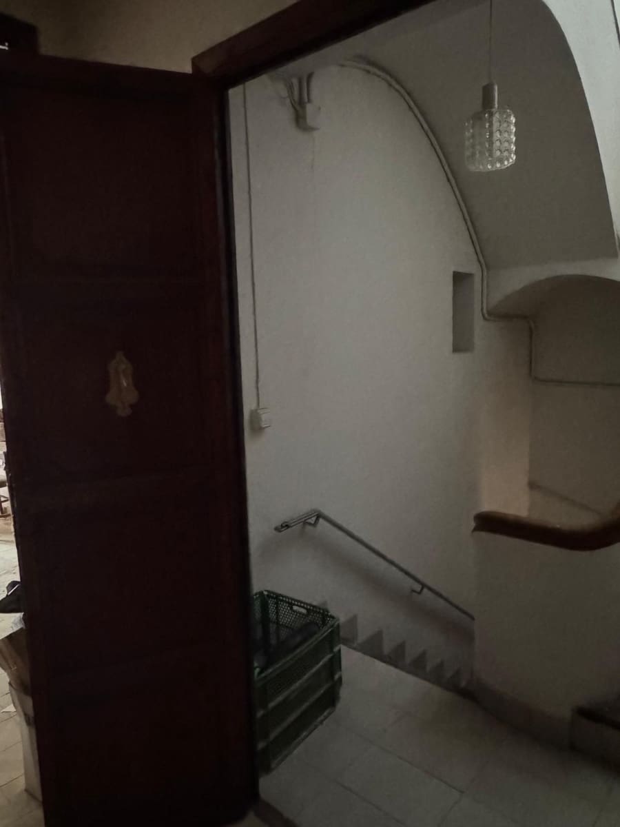 5 bedroom Villa for sale in Xativa with garage - € 110,000 (Ref: 9585460)