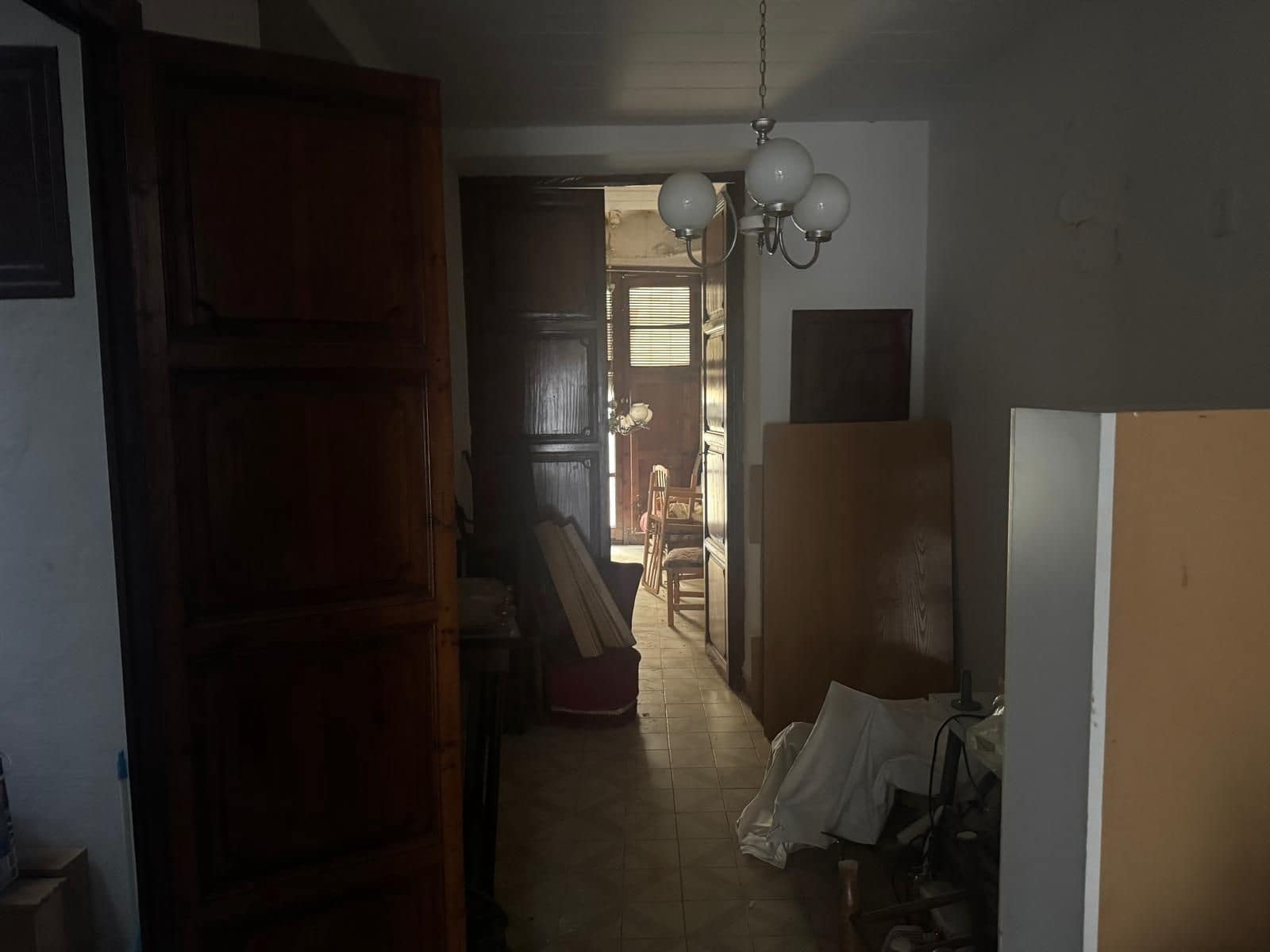 5 bedroom Villa for sale in Xativa with garage - € 110,000 (Ref: 9585460)