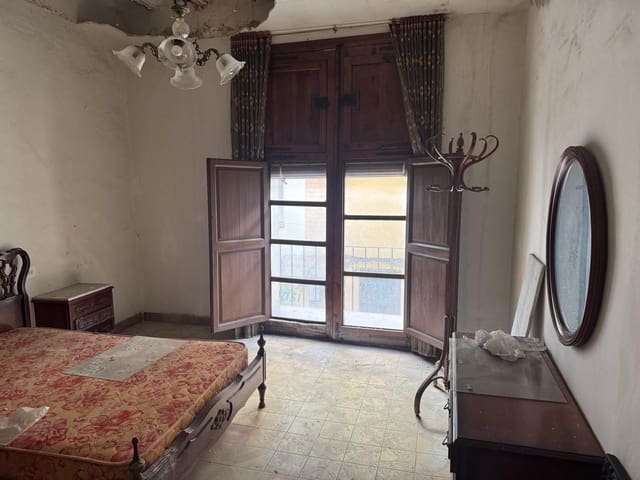 5 chambre Villa/Maison à vendre à Xàtiva avec garage - 110 000 € (Ref: 9585460)