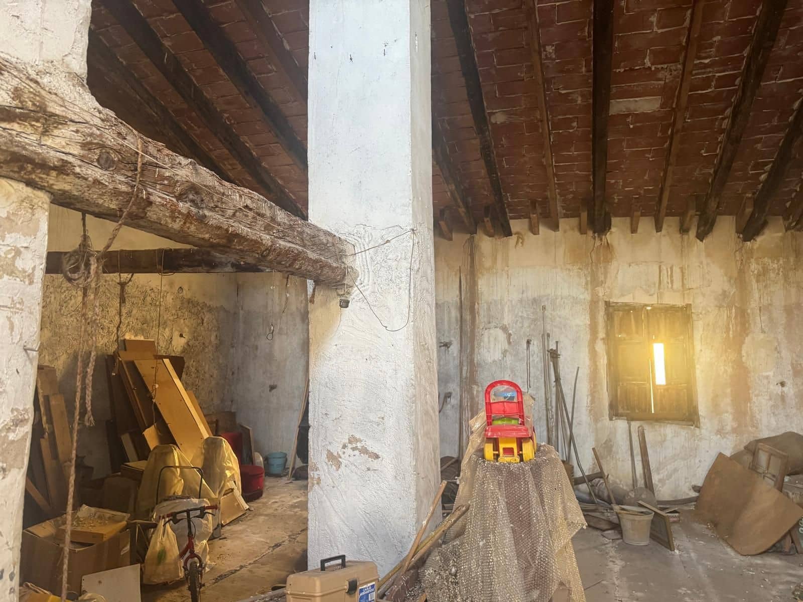 5 bedroom Villa for sale in Xativa with garage - € 110,000 (Ref: 9585460)