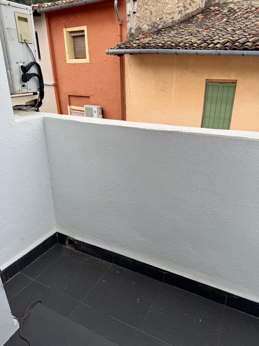 6 bedroom Villa for sale in Xativa - € 285,000 (Ref: 9585477)