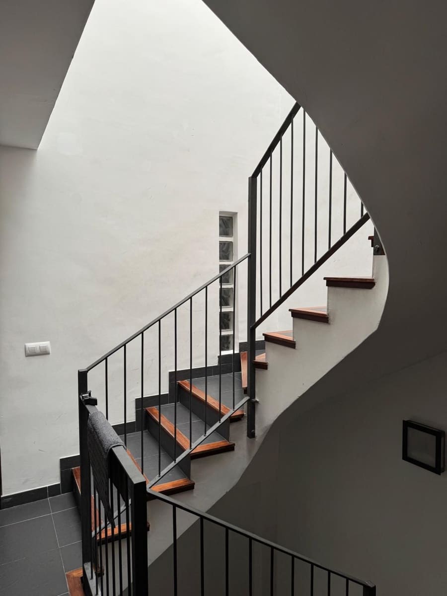 6 bedroom Villa for sale in Xativa - € 285,000 (Ref: 9585477)