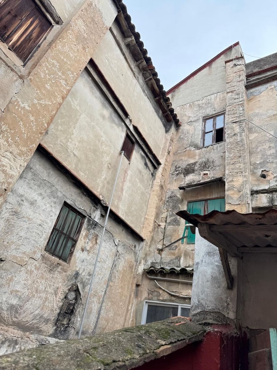 6 bedroom Villa for sale in Xativa - € 375,000 (Ref: 9590736)