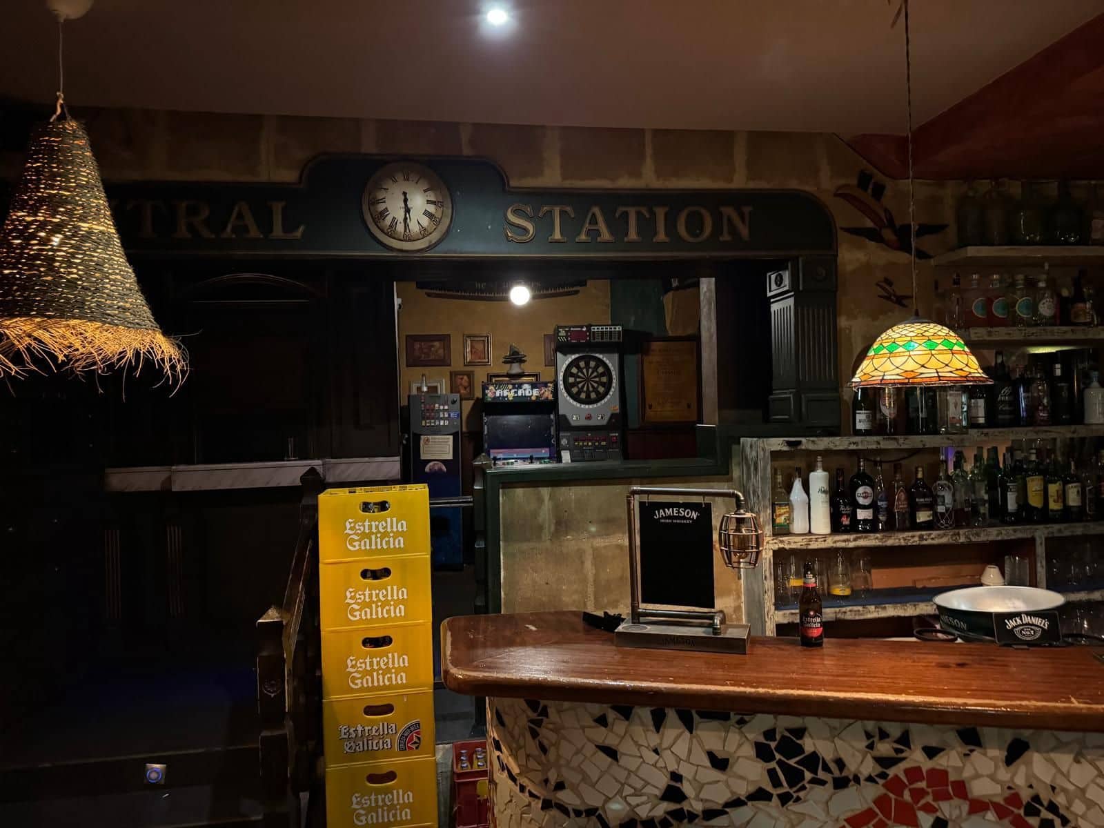 6 bedroom Villa for sale in Xativa - € 375,000 (Ref: 9590736)