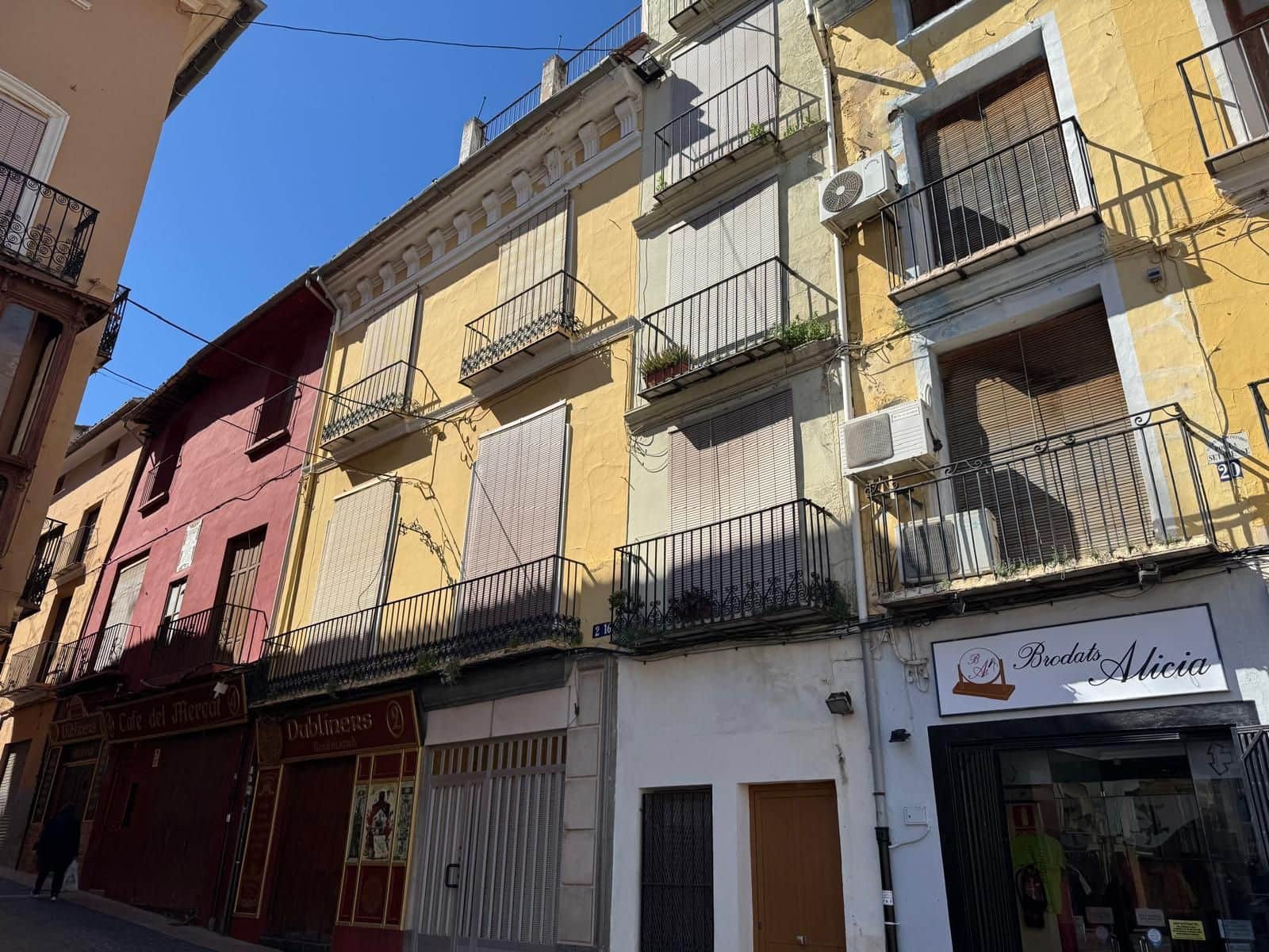 6 bedroom Villa for sale in Xativa - € 375,000 (Ref: 9590736)