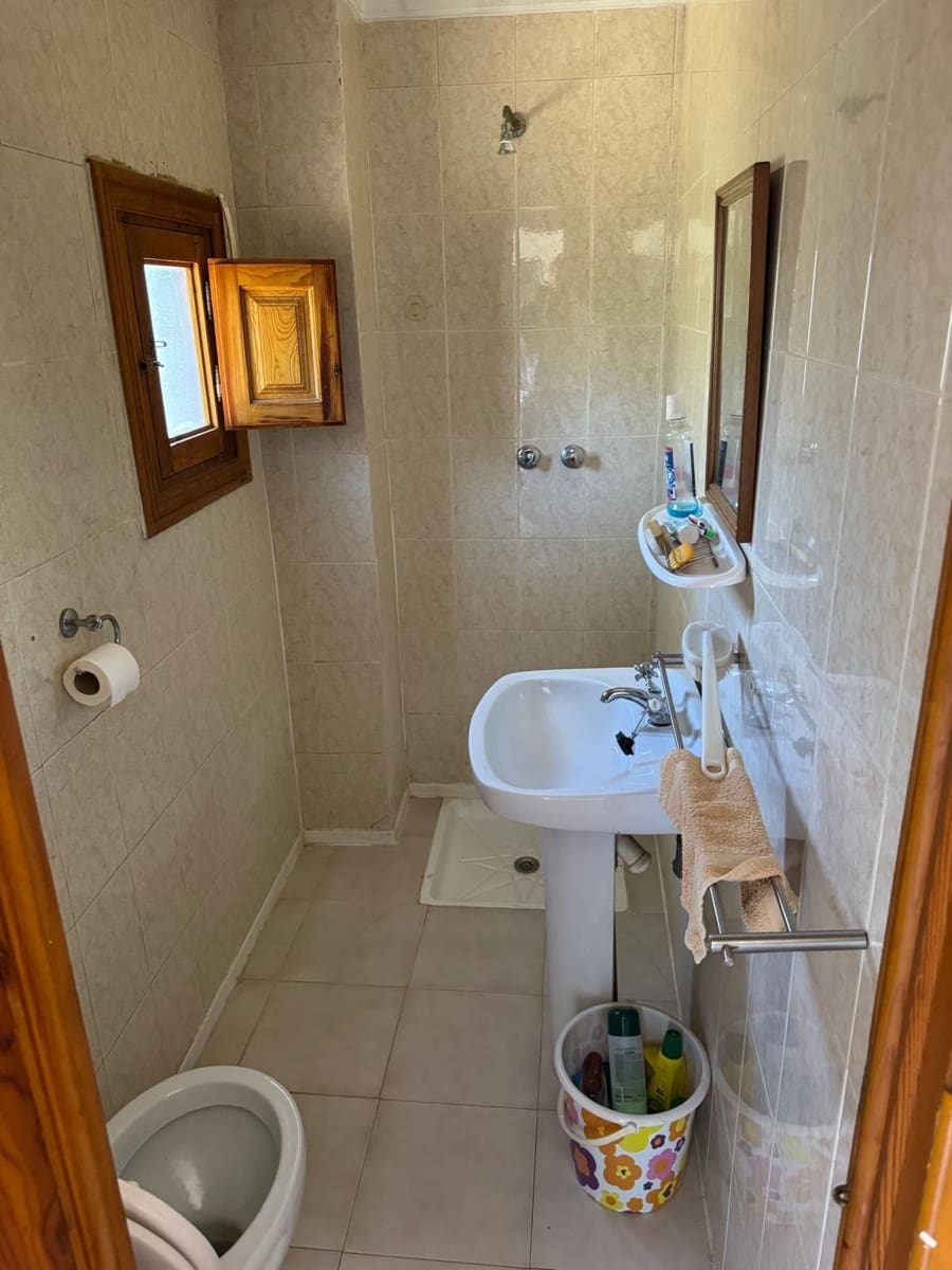 2 bedroom Villa for sale in Barxeta with garage - € 95,000 (Ref: 9604602)