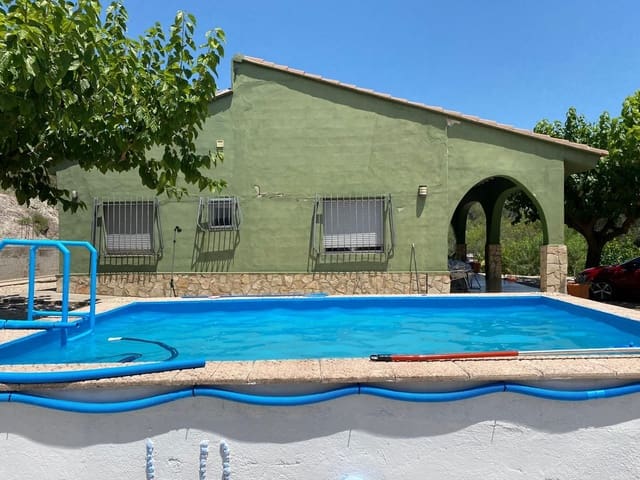 3 makuuhuone Huvila myytävänä paikassa Xàtiva mukana uima-altaan 
autotalli - 165 000 € (Ref: 9607238)