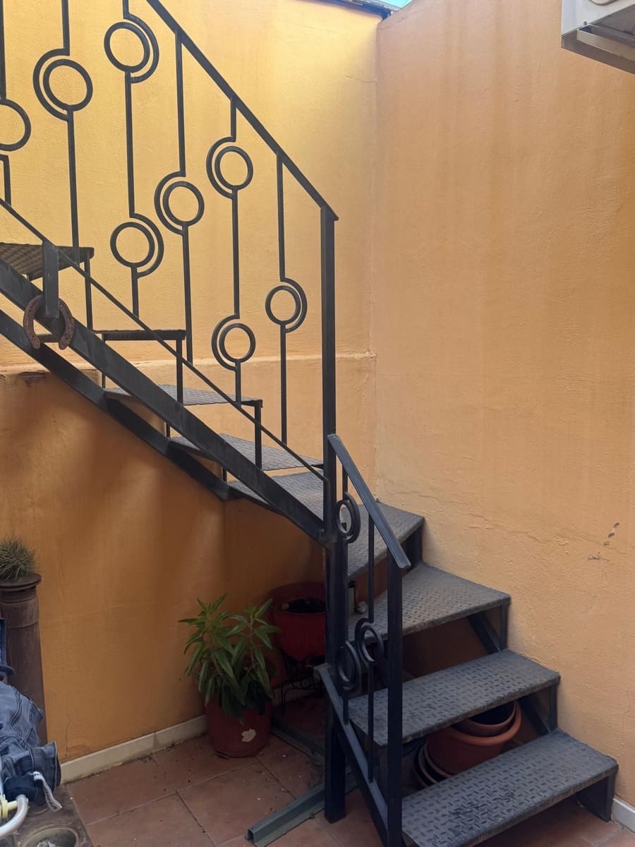 4 bedroom Villa for sale in Xativa - € 125,000 (Ref: 9610853)