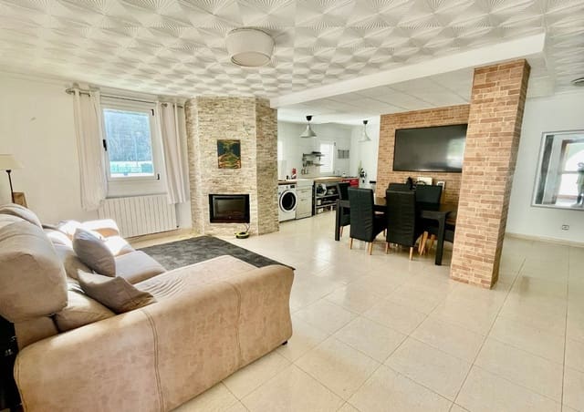 4 Zimmer Villa zu verkaufen in Barx mit Pool Garage - 250.000 € (Ref: 9811281)
