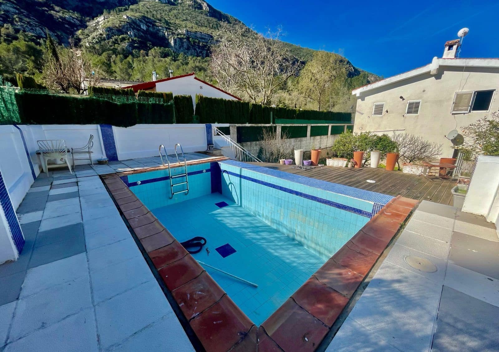 4 Zimmer Villa zu verkaufen in Barx mit Pool Garage - 250.000 € (Ref: 9811281)