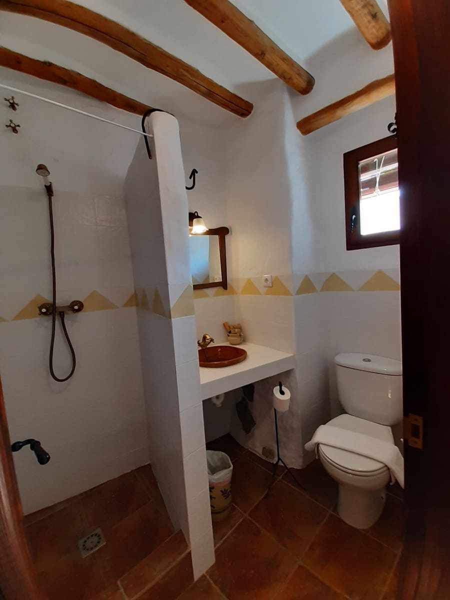 8 makuuhuone Majatalo/aamiaismajoitus myytävänä paikassa Carcabuey mukana uima-altaan - 350 000 € (Ref: 7352345)