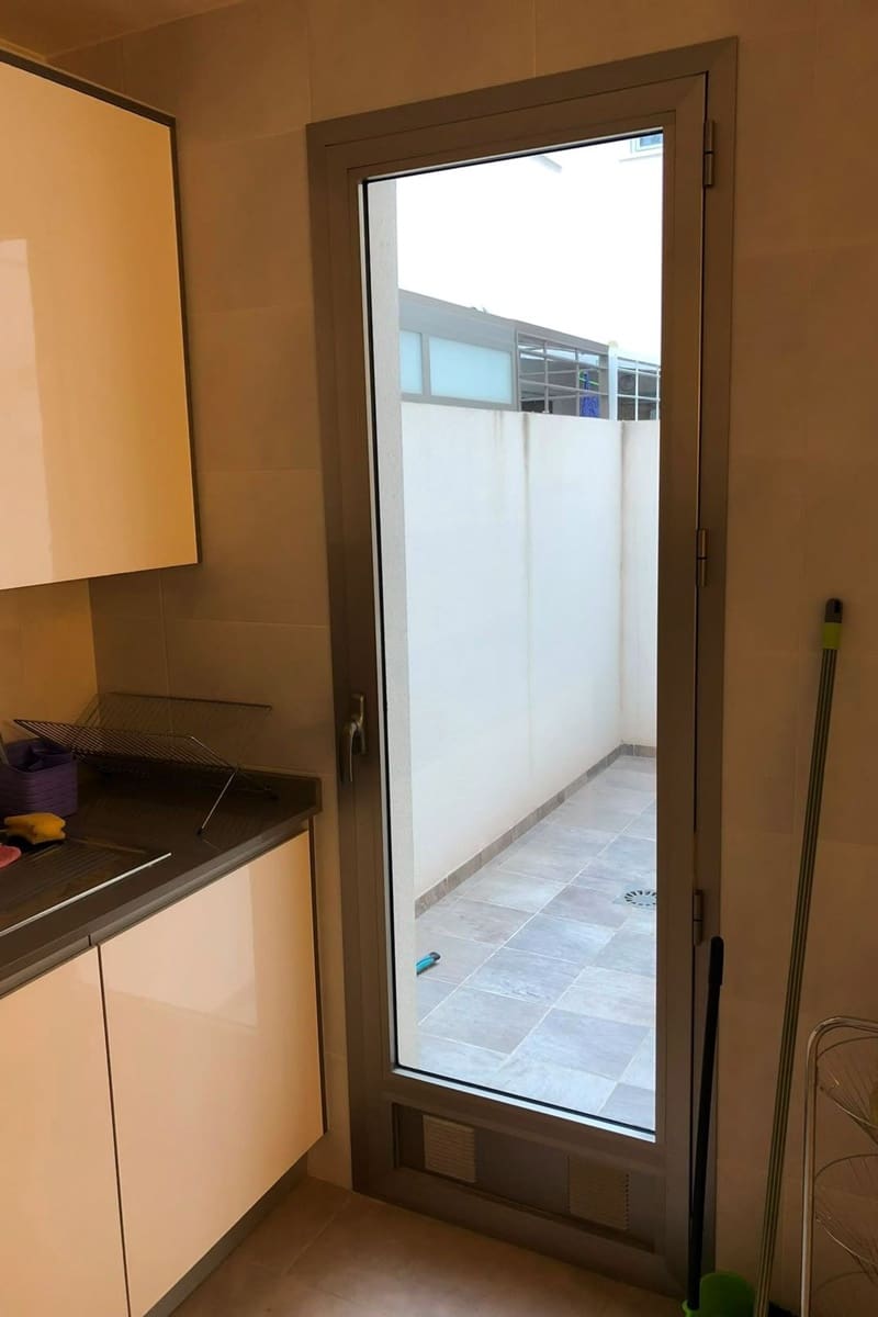 Apartamento de 2 habitaciones en Aguas Nuevas en venta con piscina - 259.000 € (Ref: 10004477)