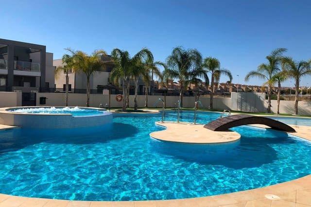 Apartamento de 2 habitaciones en Aguas Nuevas, Torrevieja en venta con piscina - 259.000 € (Ref: 10004477)