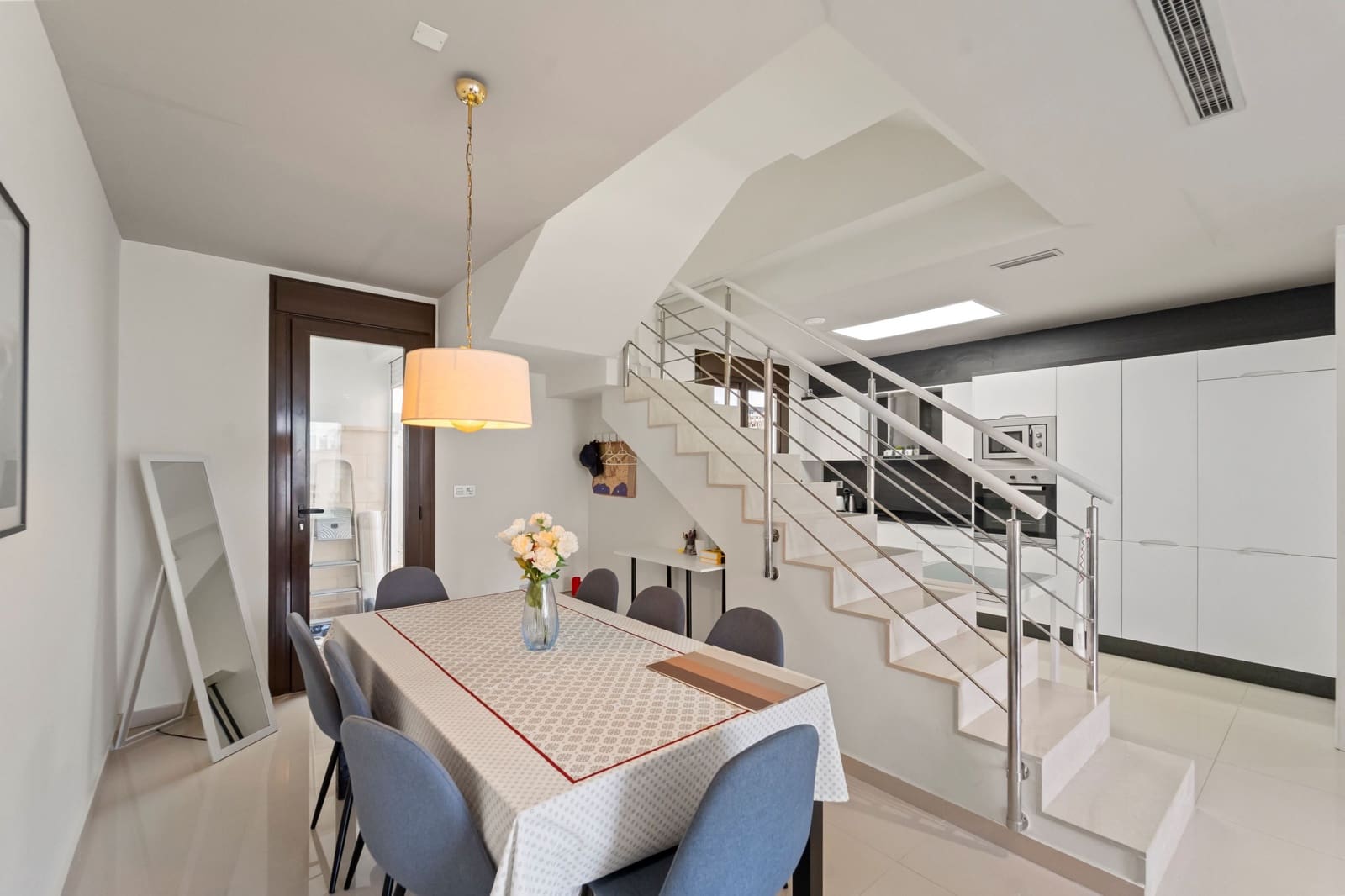 2 sypialnia Dom na sprzedaż w Villamartin z basenem - 370 000 € (Ref: 10012469)