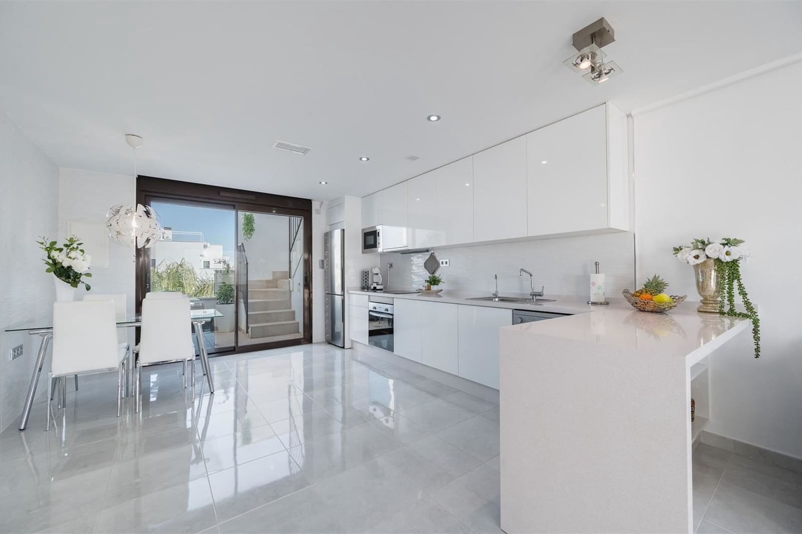 2 quarto Apartamento para venda em Pilar de la Horadada com piscina - 349 000 € (Ref: 10062757)