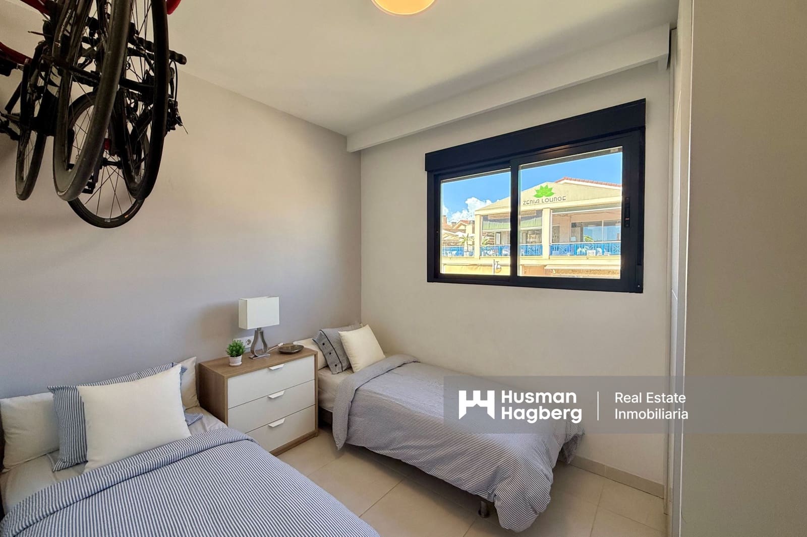 2 sypialnia Apartament na sprzedaż w La Zenia z basenem - 285 000 € (Ref: 10070246)