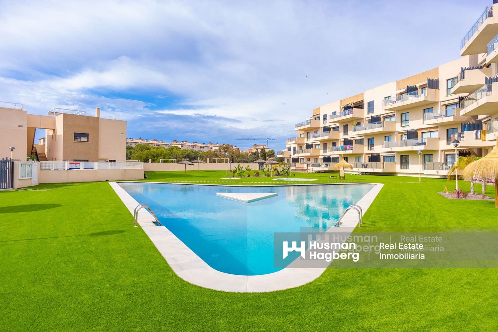 2 sypialnia Apartament na sprzedaż w La Zenia z basenem - 285 000 € (Ref: 10070246)
