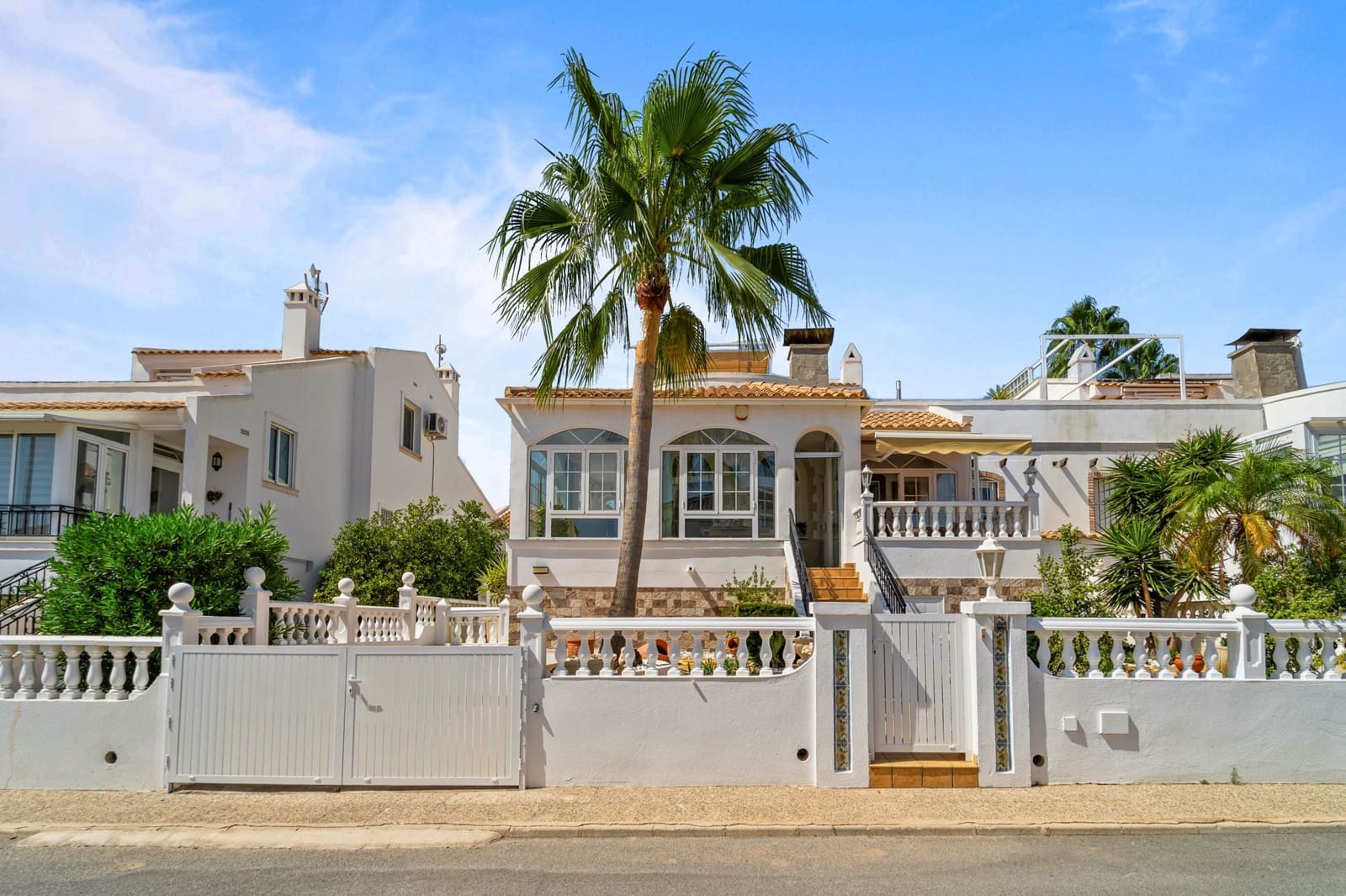 3 slaapkamer Villa te koop in Los Dolses met zwembad - € 479.000 (Ref: 10070998)