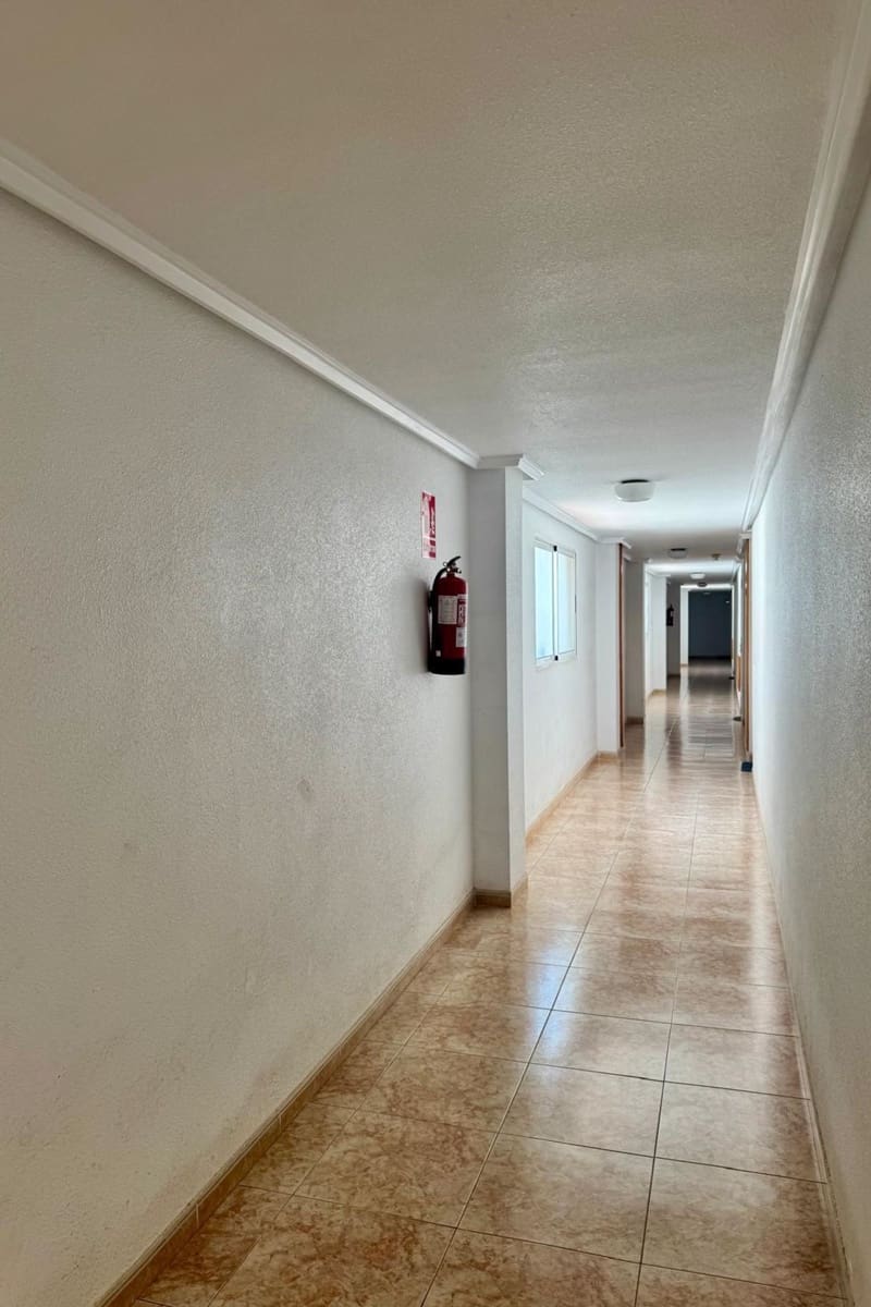 2 soveværelse Lejlighed til salg i Torrevieja med swimmingpool - € 123.000 (Ref: 10088664)