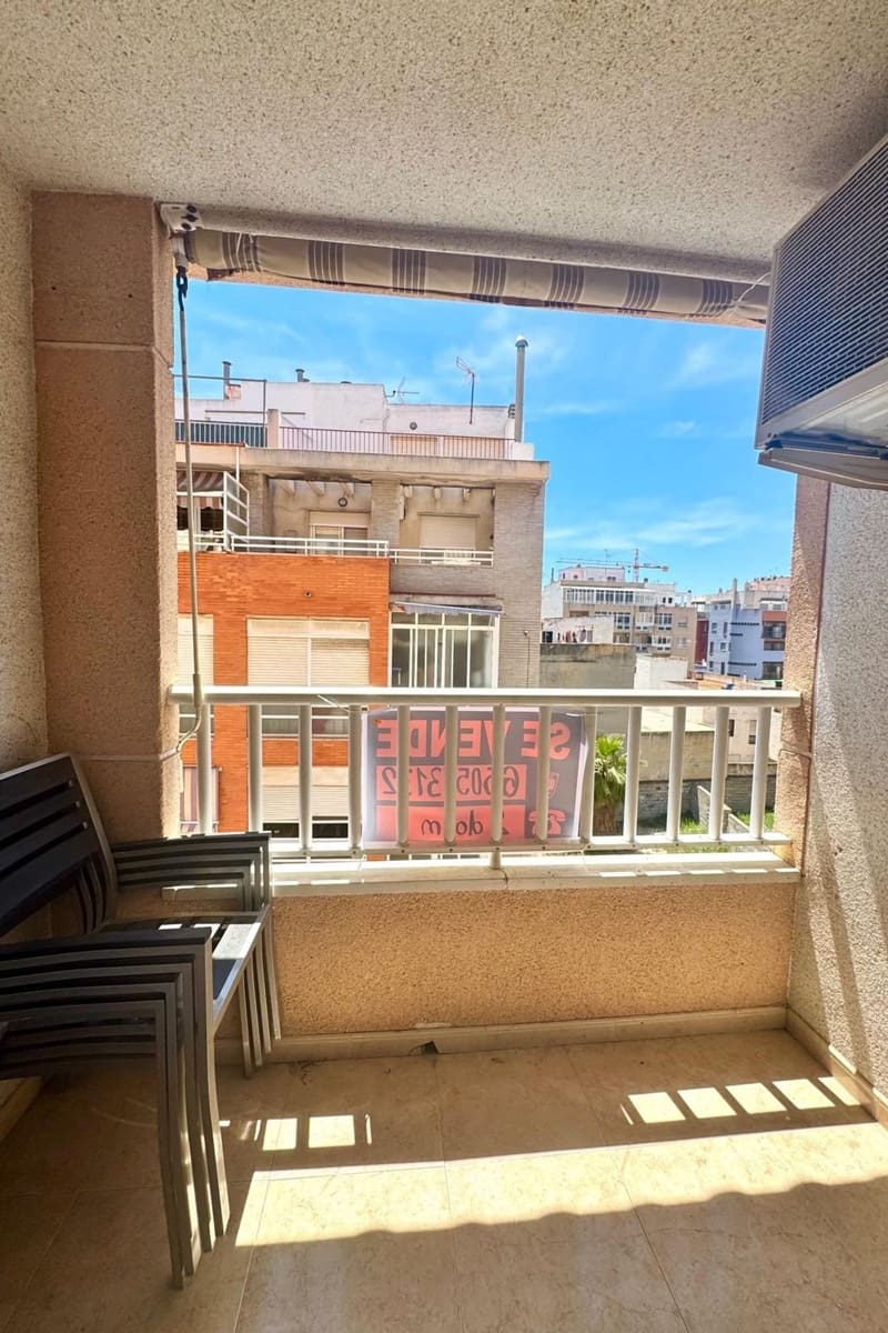 2 soveværelse Lejlighed til salg i Torrevieja med swimmingpool - € 123.000 (Ref: 10088664)