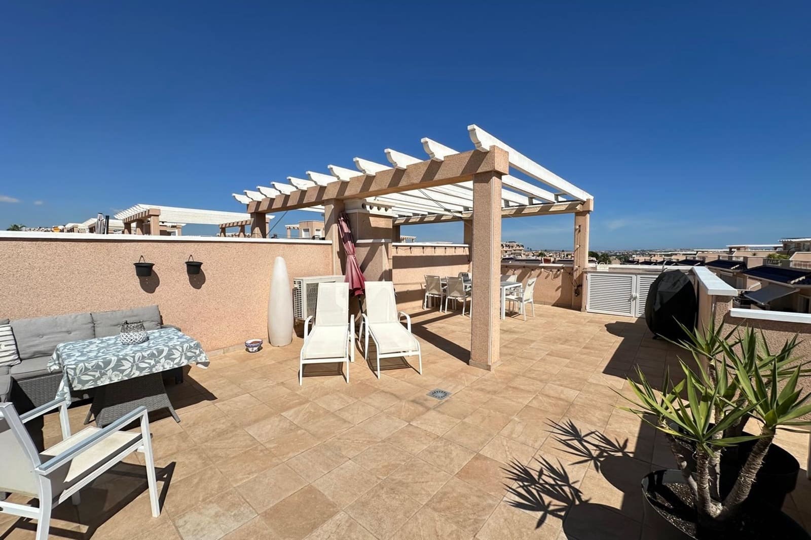 Apartamento de 2 habitaciones en Punta Prima en venta con piscina - 299.900 € (Ref: 10106454)