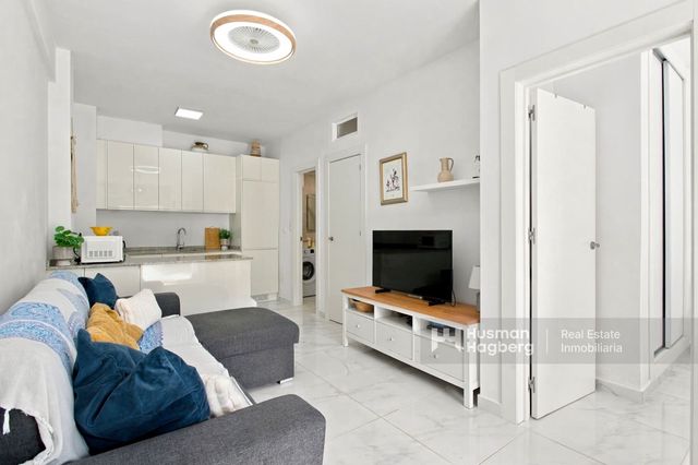 Apartamento de 2 habitaciones en La Zenia, Orihuela en venta con garaje - 178.800 € (Ref: 10116009)