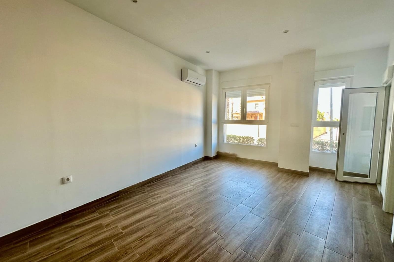 2 chambre Appartement à vendre à Torrevieja avec piscine - 149 900 € (Ref: 10135220)