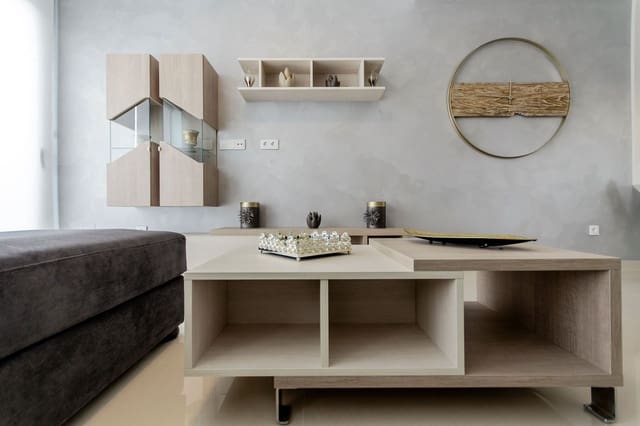 4 soveværelse Villa til salg i San Miguel de Salinas med swimmingpool - € 630.000 (Ref: 7349441)