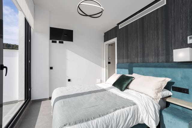 3 chambre Maison de Ville à vendre à El Moncayo, Guardamar del Segura avec piscine - 289 000 € (Ref: 7782000)