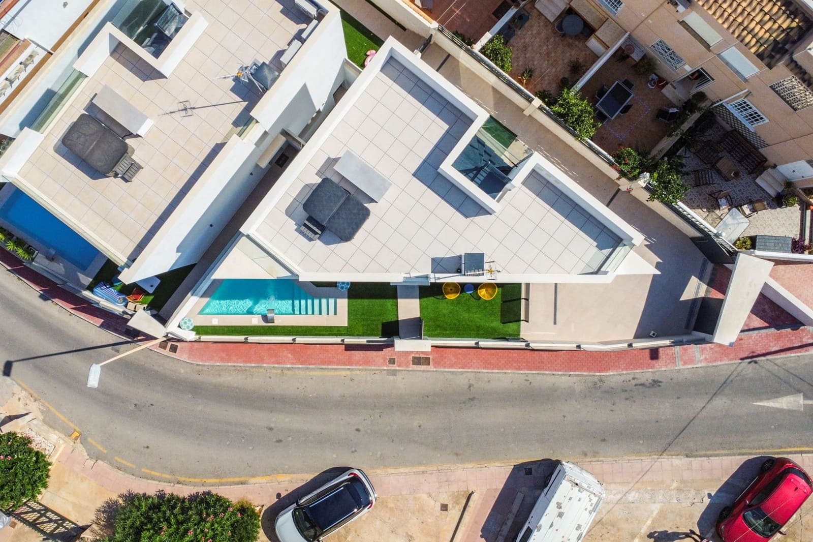 3 soveværelse Villa til salg i La Mata med swimmingpool - € 660.000 (Ref: 8632763)