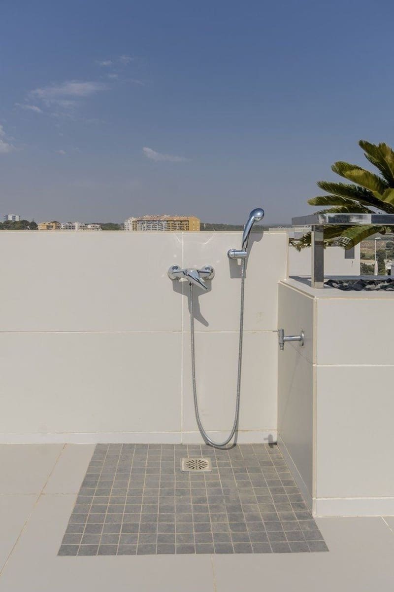 3 bedroom Villa for sale in Campoamor with pool - € 1,195,000 (Ref: 8765467)