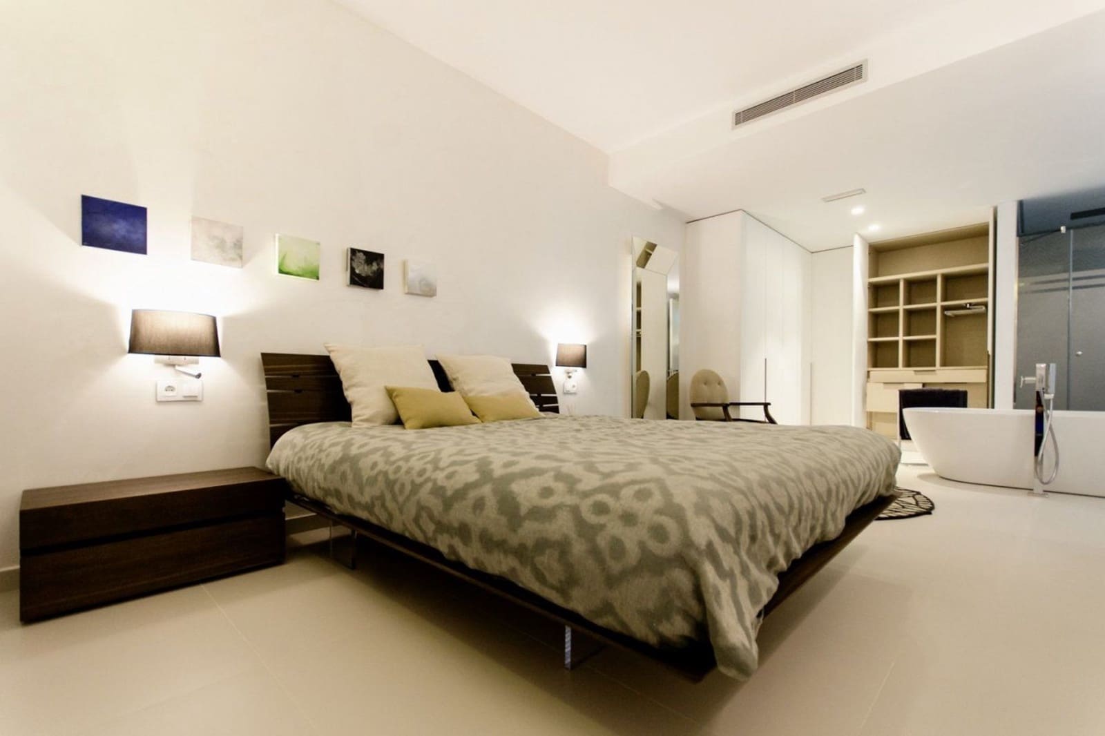 4 bedroom Villa for sale in Campoamor with pool - € 1,195,000 (Ref: 8769266)