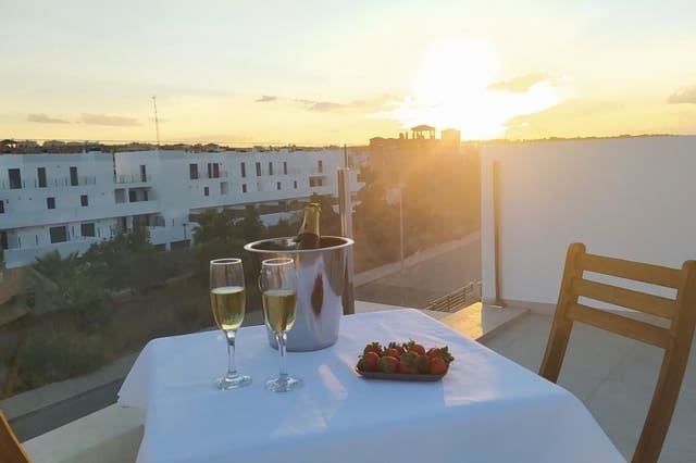 3 sovrum Villa till salu i Villamartin, Orihuela med pool - 669 900 € (Ref: 8779057)