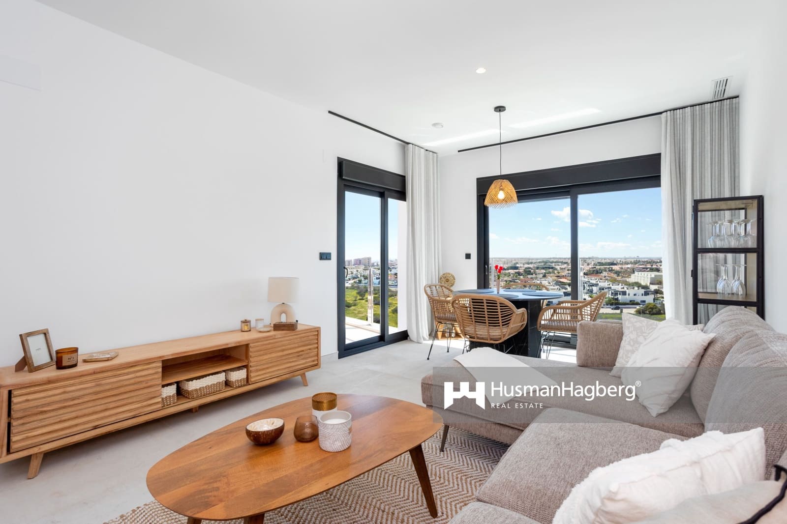 2 sovrum Lägenhet till salu i Torrevieja med pool - 399 000 € (Ref: 8904583)