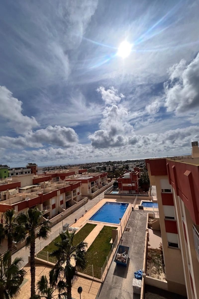 2 bedroom Apartment for sale in Orihuela Costa with pool - € 157,500 (Ref: 8932980)