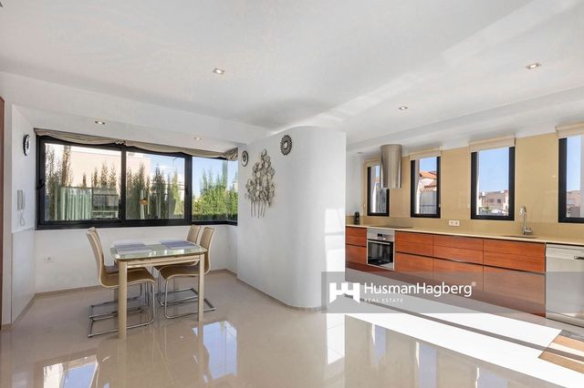 5 sovrum Villa till salu i La Zenia, Orihuela med pool - 879 000 € (Ref: 8941081)