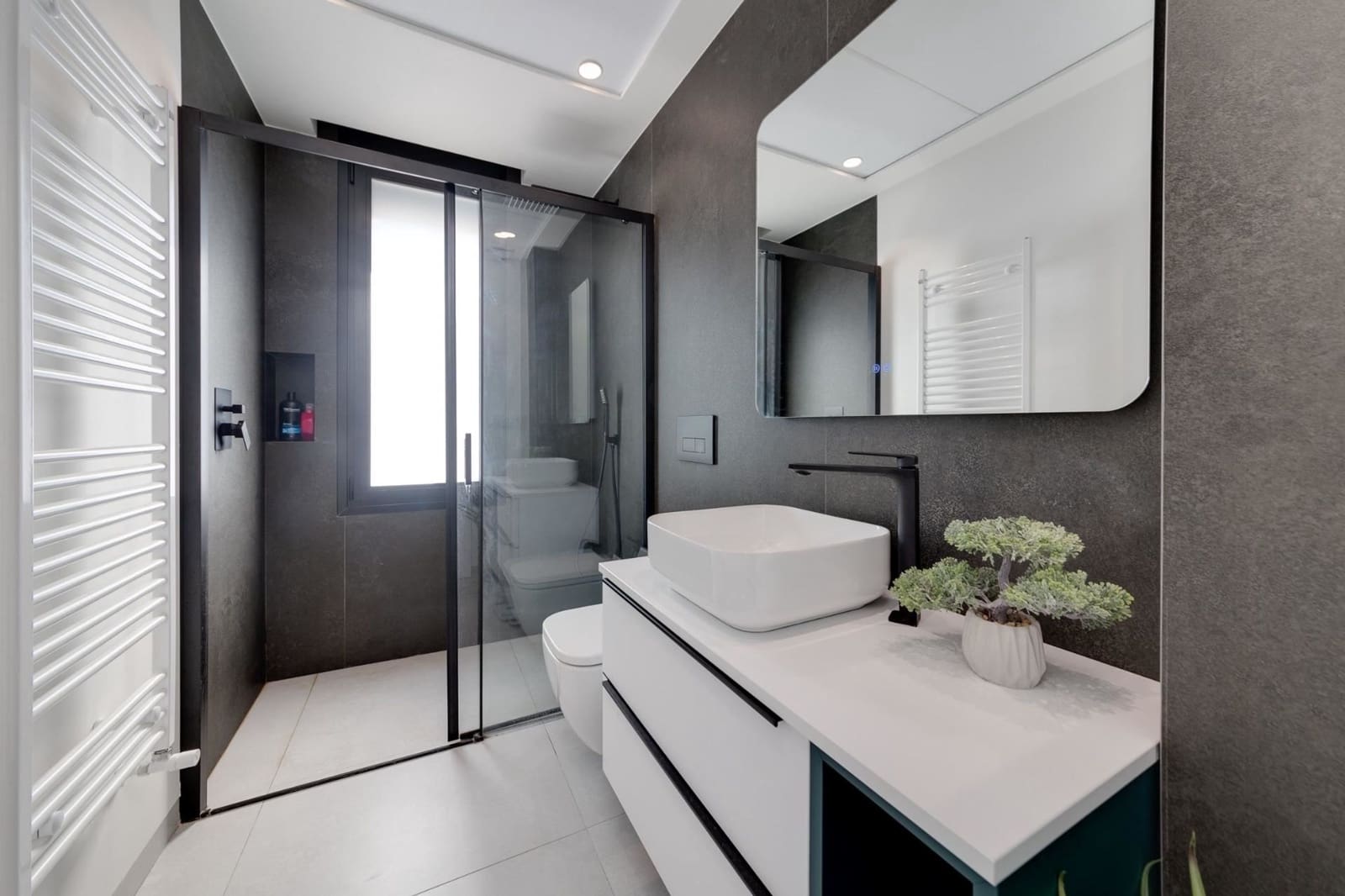 3 makuuhuone Huvila myytävänä paikassa Pinar de Campoverde mukana uima-altaan - 559 000 € (Ref: 8942534)