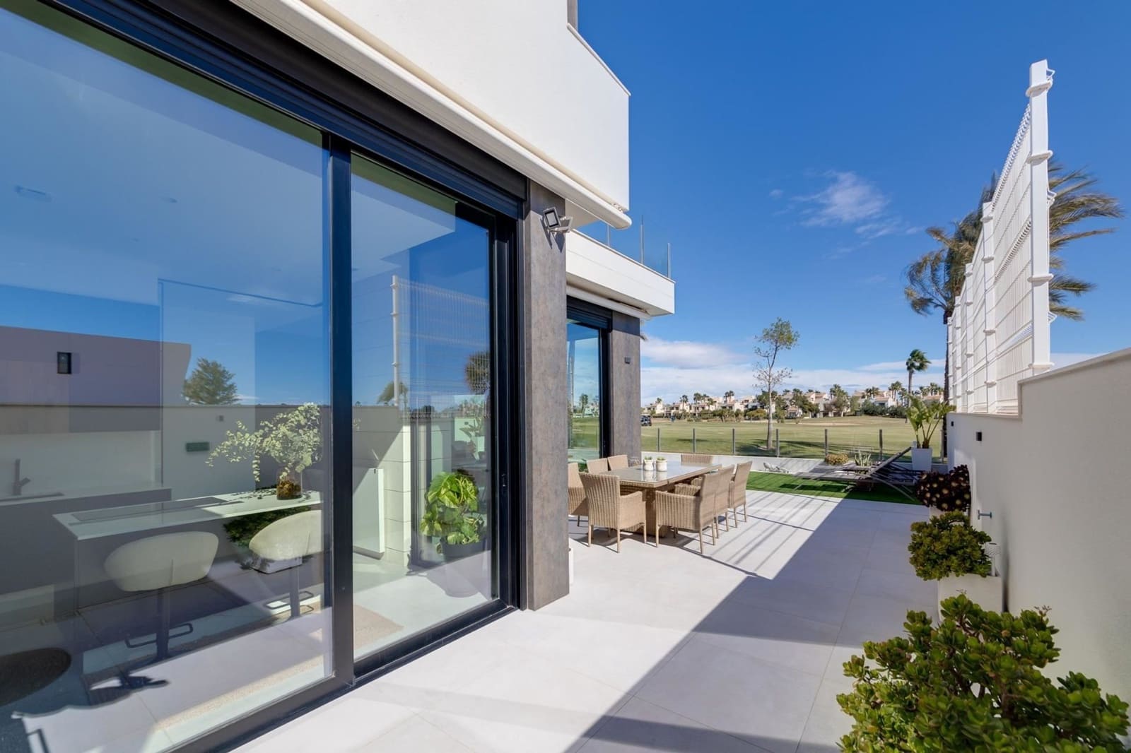 3 makuuhuone Huvila myytävänä paikassa Pinar de Campoverde mukana uima-altaan - 559 000 € (Ref: 8942534)