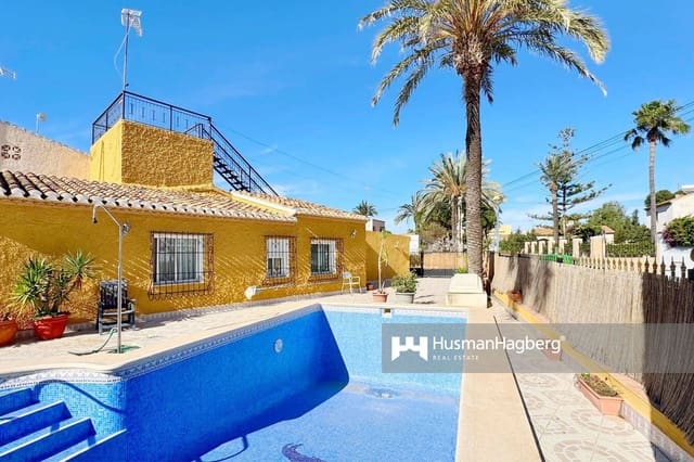 4 soveværelse Byhus til salg i Punta Prima, Orihuela med swimmingpool - € 419.000 (Ref: 8951256)