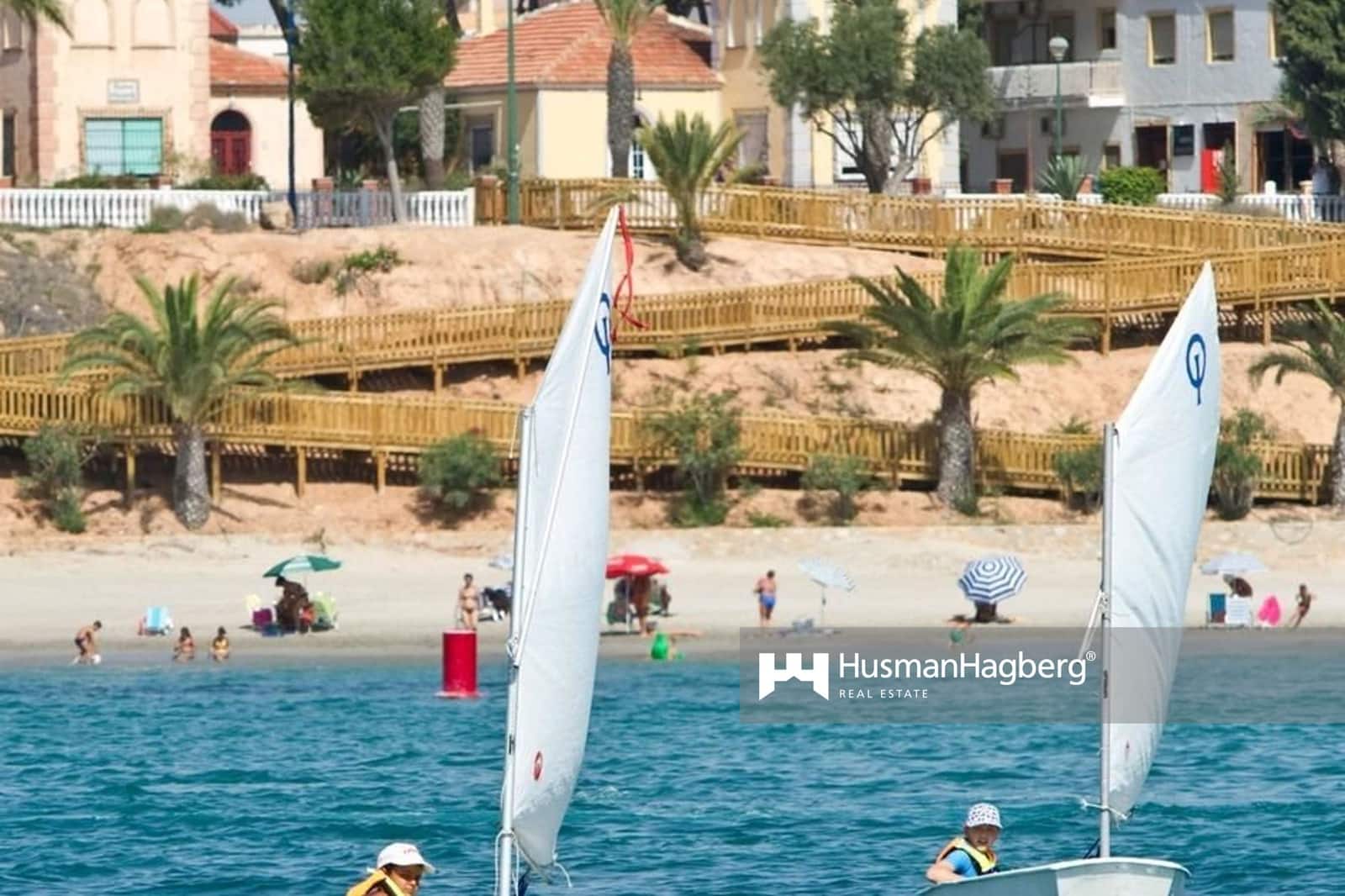 3 quarto Apartamento para venda em Pilar de la Horadada com piscina - 290 000 € (Ref: 8951257)