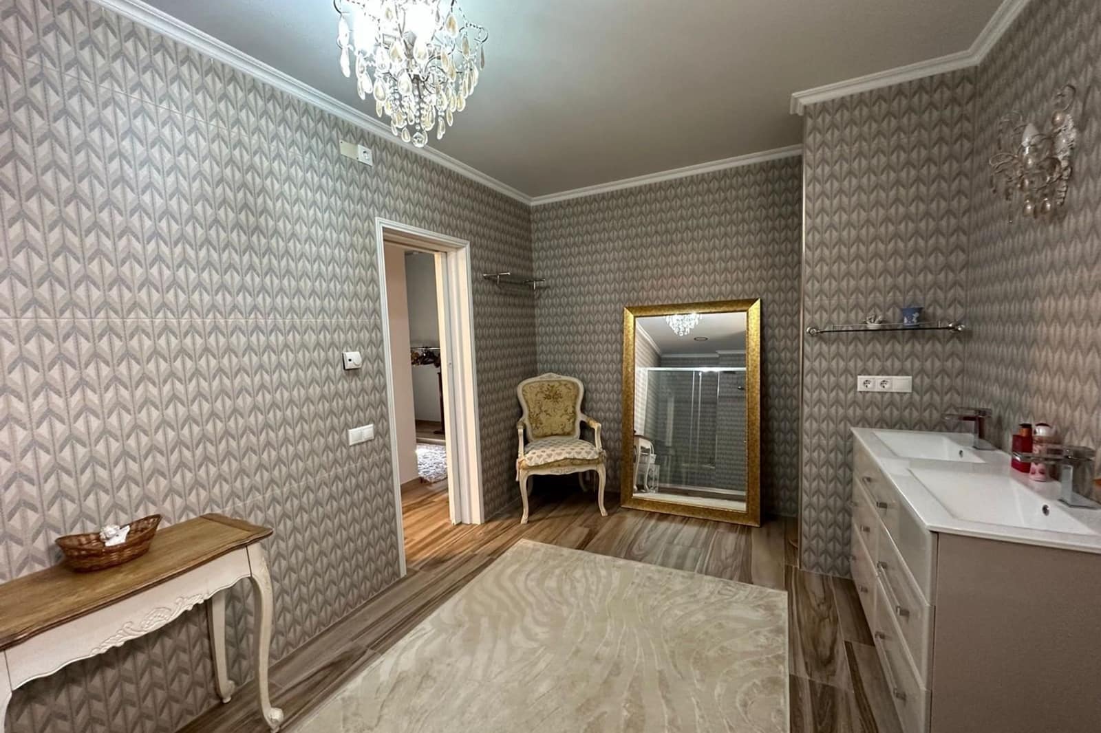 5 quarto Moradia para venda em Mil Palmeras com piscina - 1 030 000 € (Ref: 8987211)