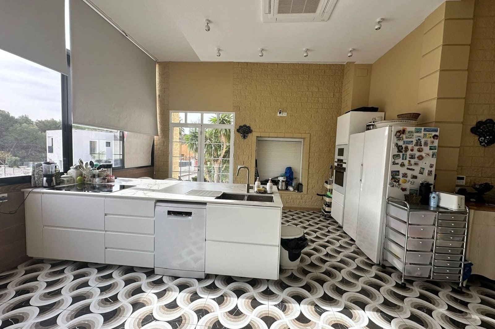 5 quarto Moradia para venda em Mil Palmeras com piscina - 1 030 000 € (Ref: 8987211)