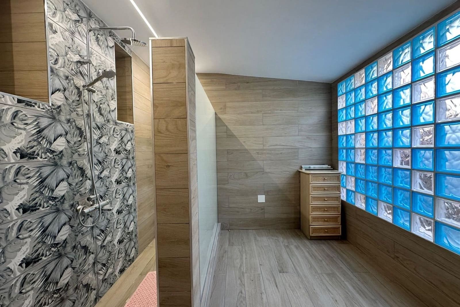 5 quarto Moradia para venda em Mil Palmeras com piscina - 1 030 000 € (Ref: 8987211)