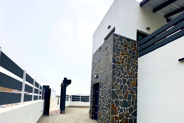 3 quarto Moradia para venda em Ciudad Quesada, Rojales com piscina - 852 000 € (Ref: 9013391)