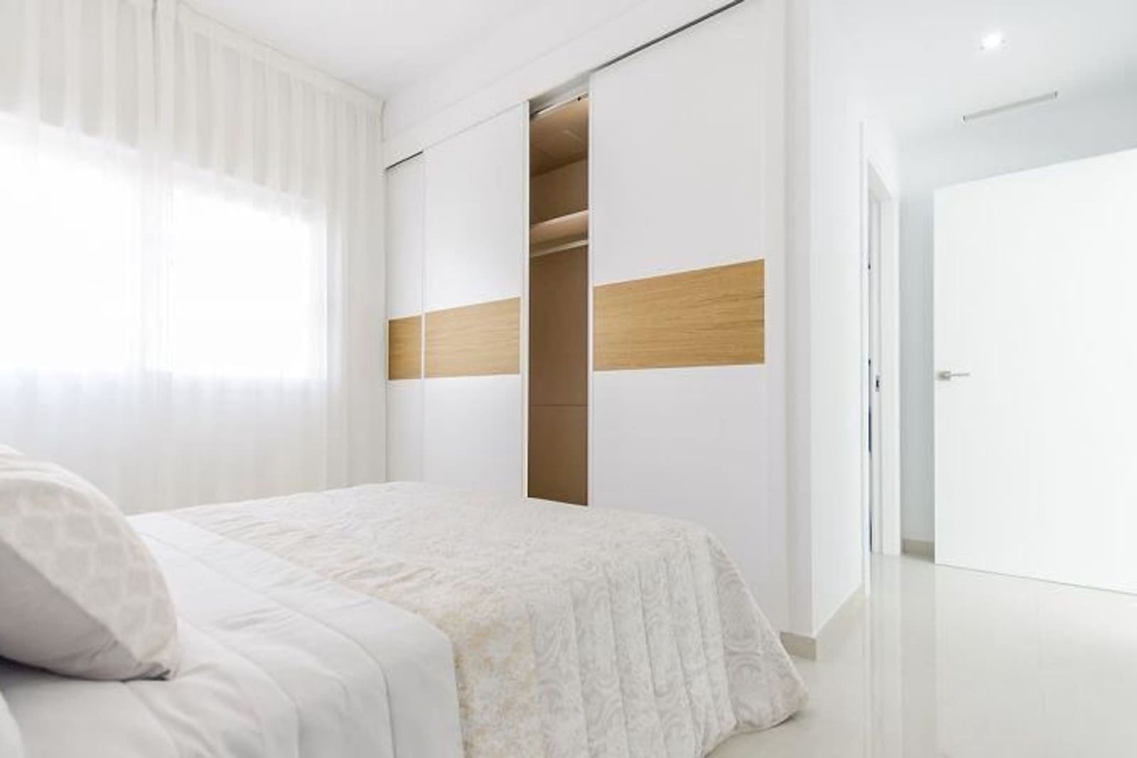 Chalet de 3 habitaciones en Ciudad Quesada en venta con piscina - 650.000 € (Ref: 9022186)